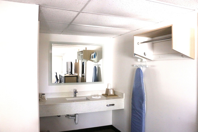 Imagen de la habitación del Hotel Howard Johnson By Wyndham West Yarmouth/cape Cod. Foto 9