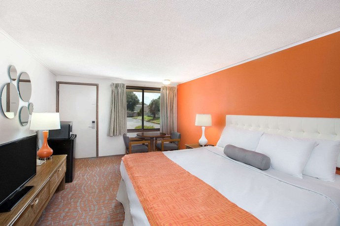 Imagen de la habitación del Hotel Howard Johnson By Wyndham Wilmington. Foto 11