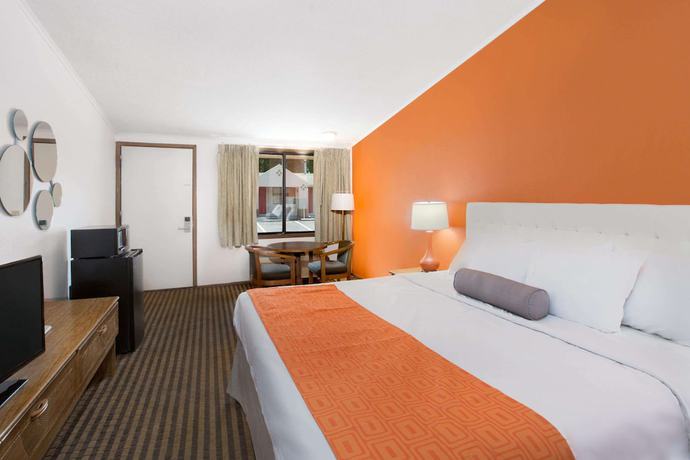 Imagen de la habitación del Hotel Howard Johnson By Wyndham Wilmington. Foto 12