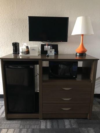 Imagen de la habitación del Hotel Howard Johnson By Wyndham Winter Haven Fl. Foto 11