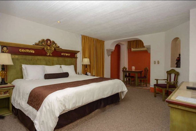 Imagen de la habitación del Hotel Howard Johnson Calle Real Morelia. Foto 11