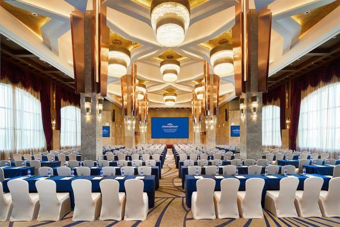 Imagen de los interiores del Hotel Howard Johnson Dream Sea Resort Weihai. Foto 12