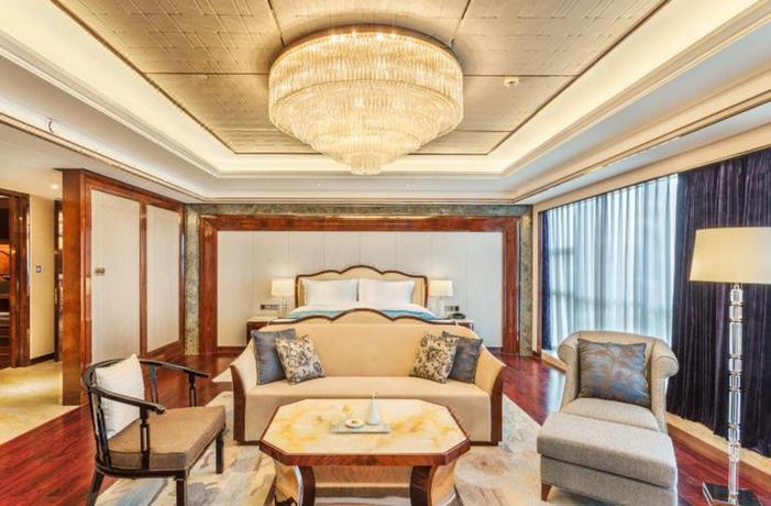 Imagen de la habitación del Hotel Howard Johnson Huachen Plaza Changsha. Foto 11