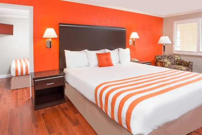 Imagen de la habitación del Hotel Howard Johnson Inn And Suite. Foto 6