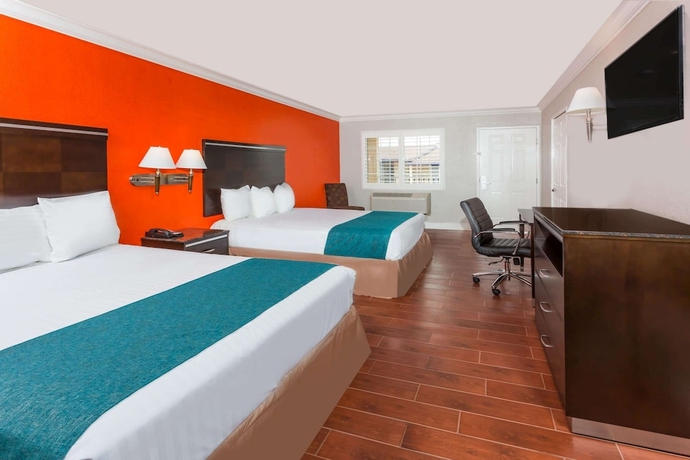 Imagen de la habitación del Hotel Howard Johnson Inn And Suite. Foto 12