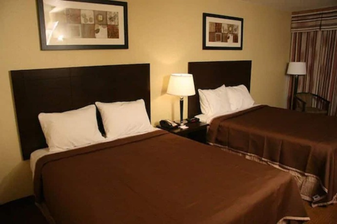 Imagen de la habitación del Hotel Howard Johnson Inn And Suites Toronto East. Foto 7