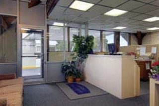Imagen de los interiores del Hotel Howard Johnson Inn. Foto 3