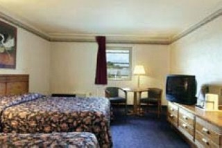 Imagen de la habitación del Hotel Howard Johnson Inn. Foto 2