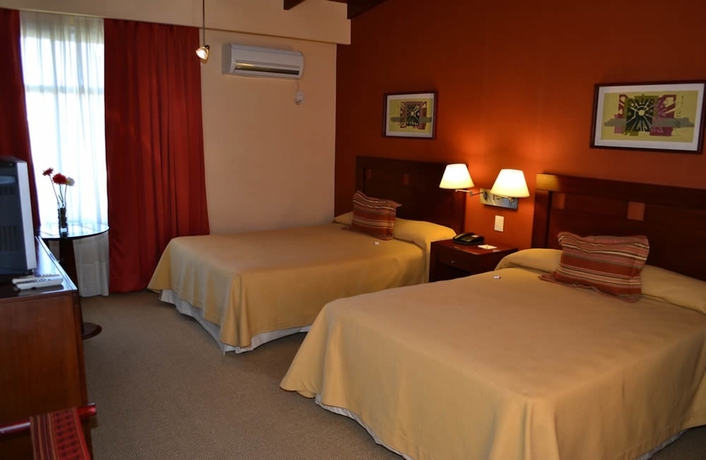 Imagen de la habitación del Hotel Howard Johnson Inn Rosario De La Frontera. Foto 12