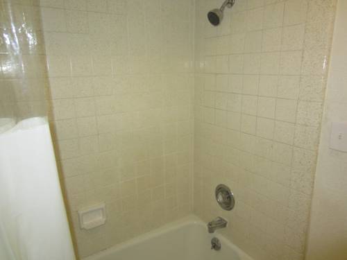 Imagen de la habitación del Hotel Howard Johnson Inn Stockton. Foto 7