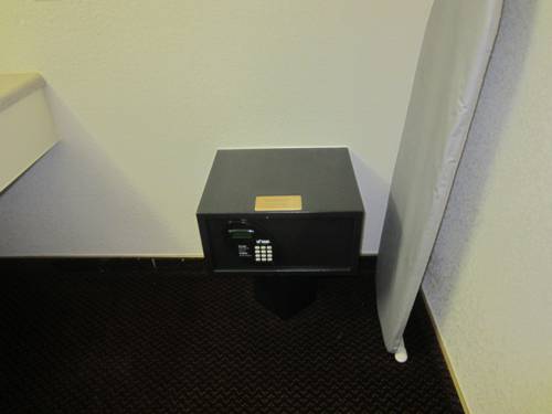 Imagen de la habitación del Hotel Howard Johnson Inn Stockton. Foto 9