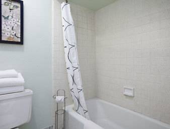 Imagen de la habitación del Hotel Howard Johnson Inn Stockton. Foto 14