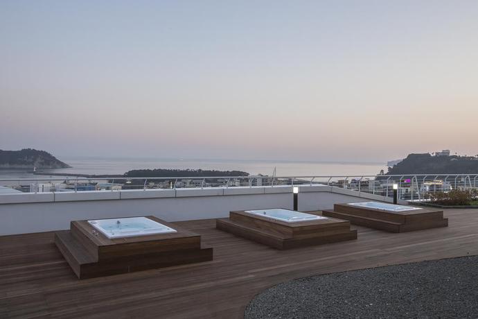Imagen general del Hotel Howard Johnson Jeju Seogwipo Harbor. Foto 4