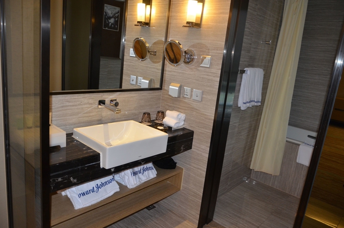 Imagen de la habitación del Hotel Howard Johnson Jinghope Suzhou. Foto 9