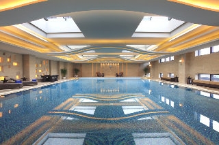 Imagen de la piscina del Hotel Howard Johnson Kaina Plaza Changzhou. Foto 12