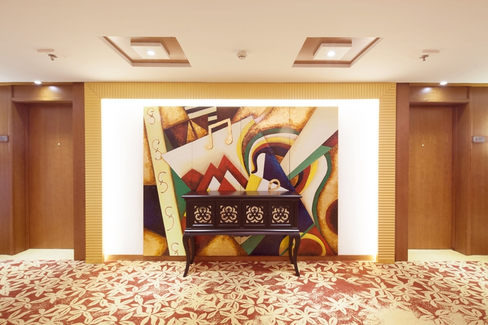 Imagen de los interiores del Hotel Howard Johnson Paragon Beijing. Foto 16