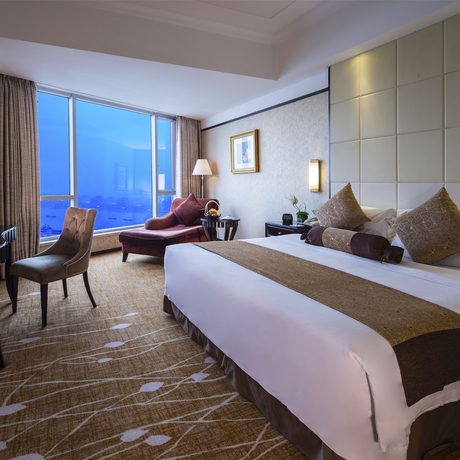 Imagen de la habitación del Hotel Howard Johnson Pearl Plaza Wuhan. Foto 8