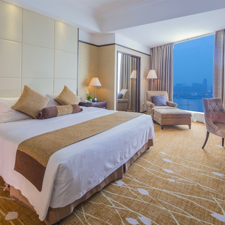 Imagen de la habitación del Hotel Howard Johnson Pearl Plaza Wuhan. Foto 12