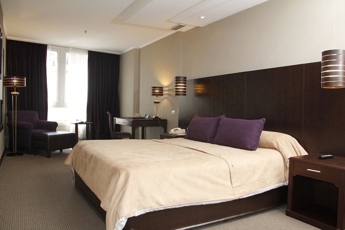 Imagen de la habitación del Hotel Howard Johnson Plaza Buenos Aires Florida Street By Wyndham. Foto 8