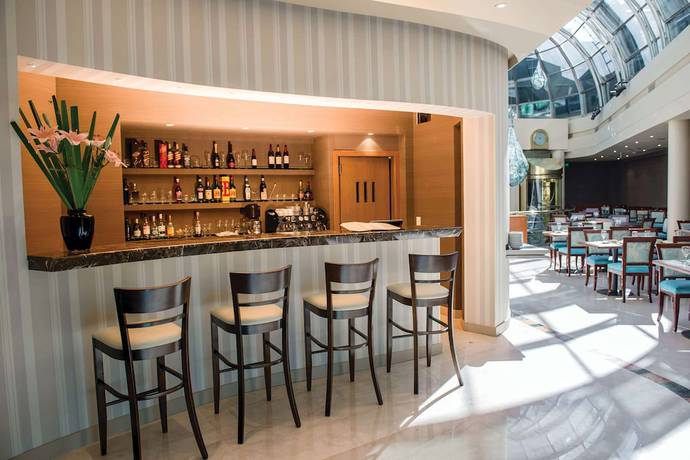 Imagen de los interiores del Hotel Howard Johnson Plaza Buenos Aires Florida Street By Wyndham. Foto 19