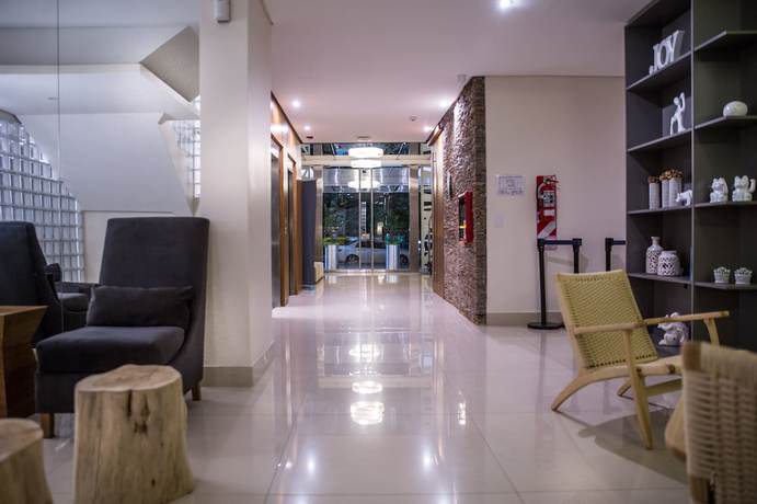 Imagen de los interiores del Hotel Howard Johnson Plaza By Wyndham Buenos Aires. Foto 17
