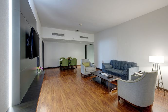 Imagen de la habitación del Hotel Howard Johnson Plaza By Wyndham Dubai Deira. Foto 10