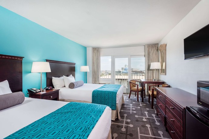 Imagen de la habitación del Hotel Howard Johnson Plaza By Wyndham Ocean City Oceanfront. Foto 2