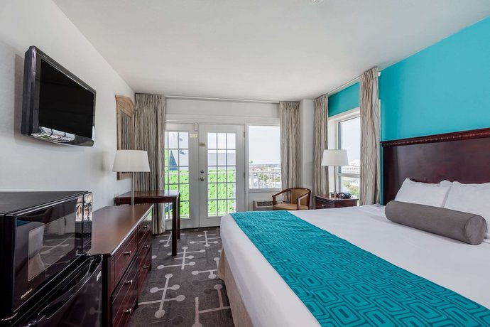 Imagen de la habitación del Hotel Howard Johnson Plaza By Wyndham Ocean City Oceanfront. Foto 16
