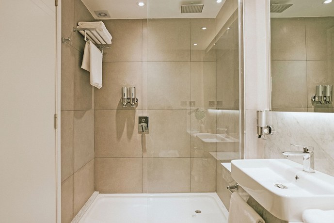 Imagen de la habitación del Hotel Howard Johnson Plaza La Ribera. Foto 4