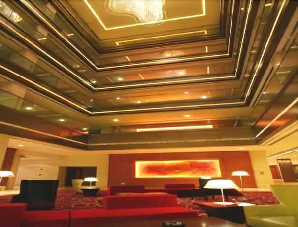 Imagen de los interiores del Hotel Howard Johnson Plaza Lingang Shanghai. Foto 13