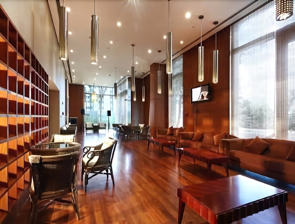 Imagen del bar/restaurante del Hotel Howard Johnson Plaza Lingang Shanghai. Foto 7