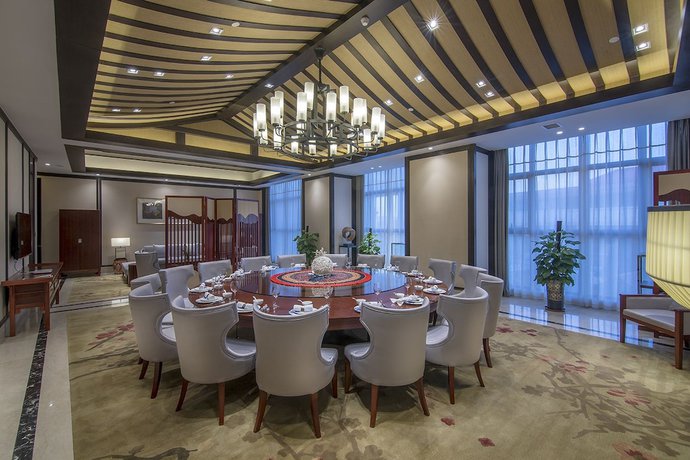 Imagen general del Hotel Howard Johnson Qunsheng Plaza Guizhou. Foto 1