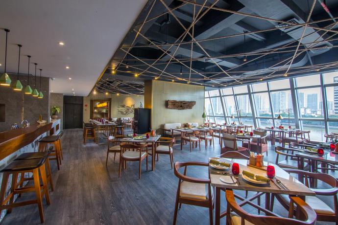 Imagen de los interiores del Hotel Howard Johnson Riverview. Foto 14