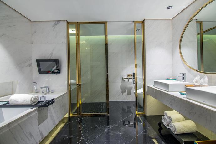 Imagen de los interiores del Hotel Howard Johnson Riverview. Foto 18