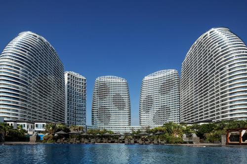 Imagen general del Hotel Howard Johnson Sandalwoods Hot Spring Resort Huizhou. Foto 3