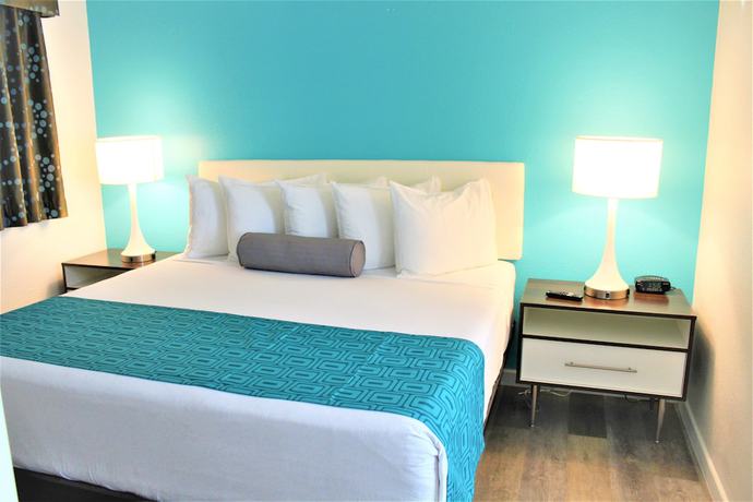 Imagen de la habitación del Hotel Howard Johnson Suites by Wyndham San Diego Chula Vista/BayFt. Foto 16