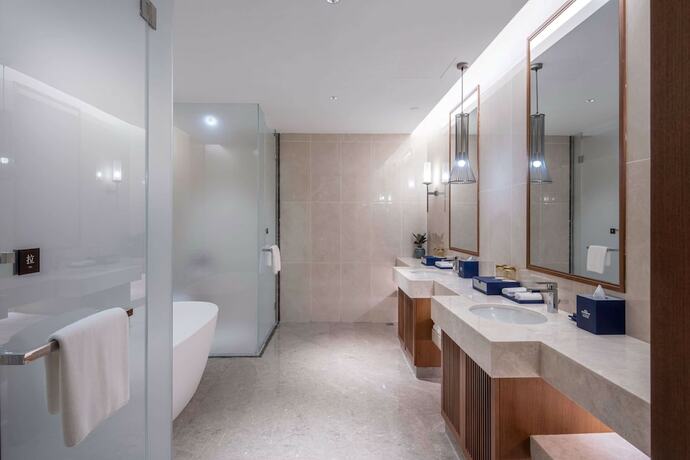 Imagen general del Hotel Howard Johnson The Bund Hotel Gasa. Foto 8