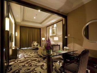 Imagen de la habitación del Hotel Howard Johnson Tongfang Plaza Zhuji. Foto 10