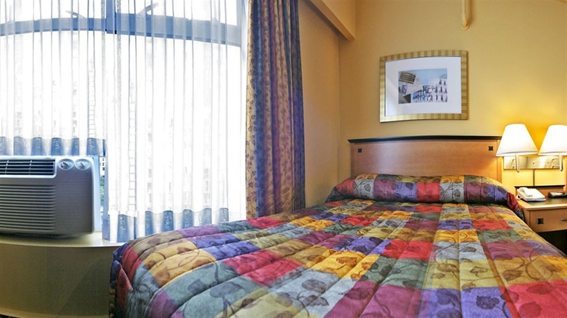 Imagen de la habitación del Hotel Howard Johnson Vancouver. Foto 8