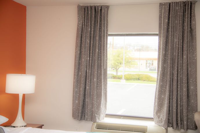 Imagen de la habitación del Hotel Howard Johnson and Suites by Wyndham Allentown/Dorney. Foto 6