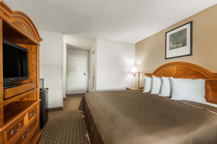 Imagen de la habitación del Hotel Howard Johnson and Suites by Wyndham Allentown/Dorney. Foto 12