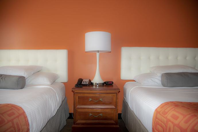 Imagen de la habitación del Hotel Howard Johnson and Suites by Wyndham Allentown/Dorney. Foto 14