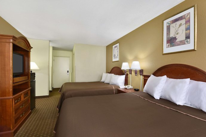 Imagen de la habitación del Hotel Howard Johnson and Suites by Wyndham Allentown/Dorney. Foto 15