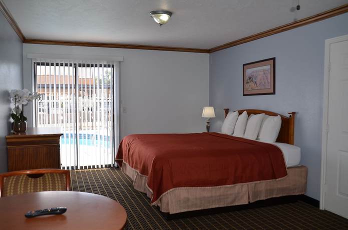 Imagen de la habitación del Hotel Howard Johnson and Suites by Wyndham St. George. Foto 4