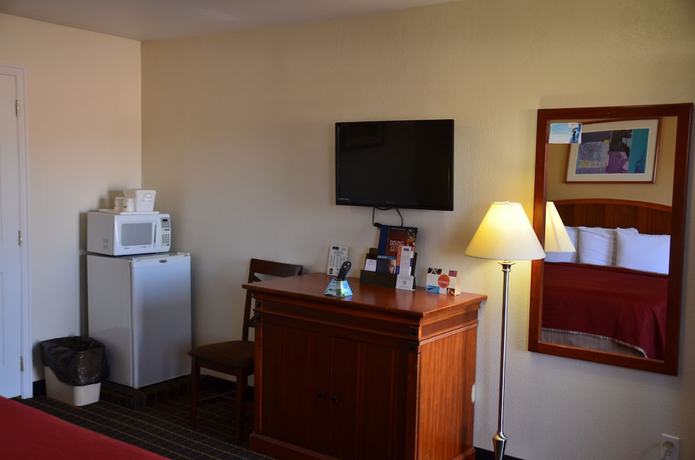 Imagen de la habitación del Hotel Howard Johnson and Suites by Wyndham St. George. Foto 6