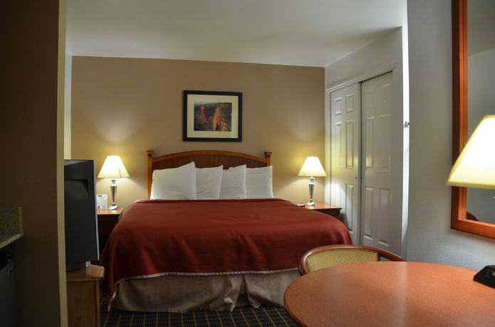 Imagen de la habitación del Hotel Howard Johnson and Suites by Wyndham St. George. Foto 9