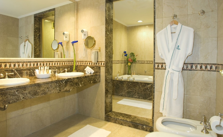 Imagen de la habitación del Hotel Howard Johnson by Wyndham 9 De Julio Avenue. Foto 13