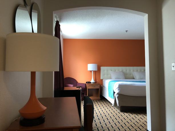 Imagen de la habitación del Hotel Howard Johnson by Wyndham Airport. Foto 3