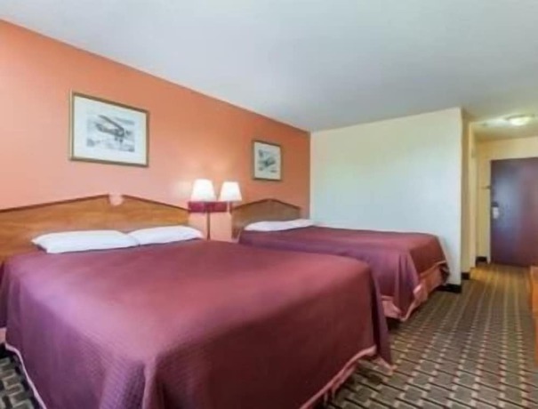Imagen de la habitación del Hotel Howard Johnson by Wyndham Airport. Foto 14