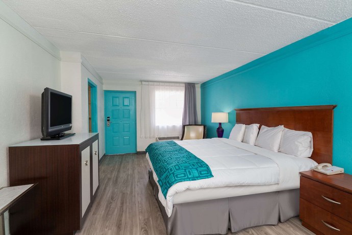 Imagen de la habitación del Hotel Howard Johnson by Wyndham Atlanta College Park. Foto 8